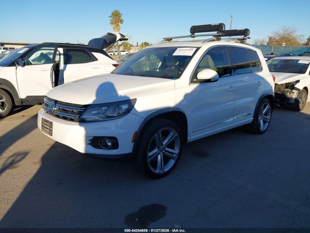 WVGBV3AX9EW011599 Volkswagen Tiguan R-line