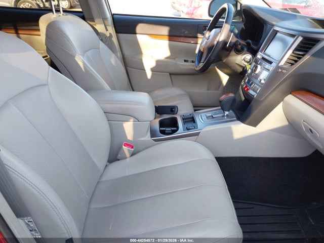 Subaru Outback 2.5i Limited 2014 4S4BRBMC1E3305989 Image 5
