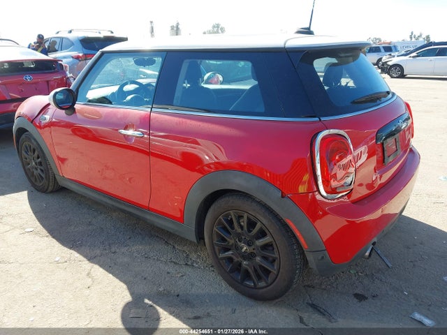 2019 MINI HARDTOP WMWXP5C55K2H96962 Photo 2