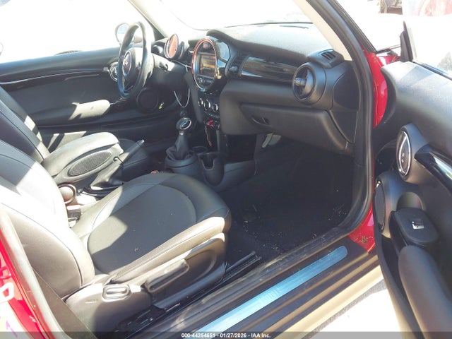 2019 MINI HARDTOP WMWXP5C55K2H96962 Photo 4