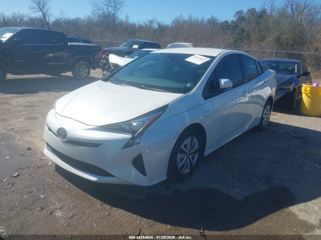 Toyota Prius Four 2018 JTDKARFU8J3065134 Image 2