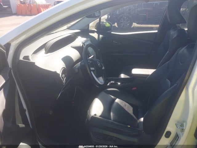 Toyota Prius Four 2018 JTDKARFU8J3065134 Image 5