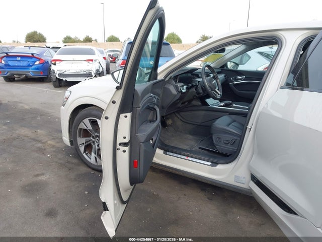 2022 AUDI E-TRON SPORTBACK WA11AAGE6NB007503 Photo 4