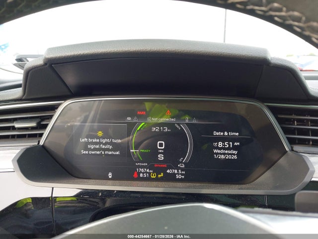 2022 AUDI E-TRON SPORTBACK WA11AAGE6NB007503 Photo 6