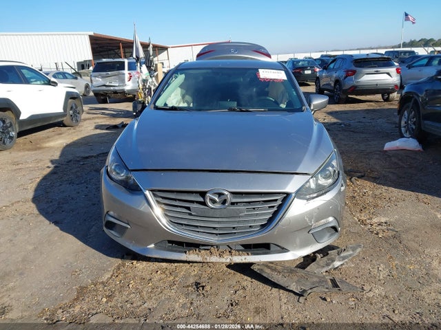 Продаж на аукціоні авто 2016 Mazda Mazda3 I Sport, vin: 3MZBM1U74GM242840, номер лоту: 44254688