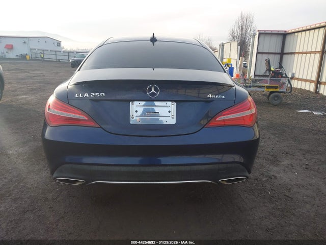 WDDSJ4GBXJN675014 Mercedes-Benz CLA 250 4MATIC