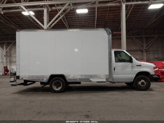 Ford E-450 Cutaway 2014 1FDXE4FS3EDA41007 Image 14