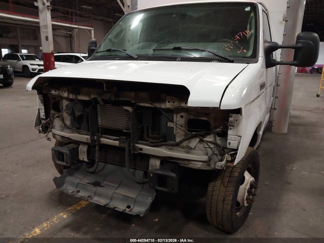 Ford E-450 Cutaway 2014 1FDXE4FS3EDA41007 Image 6