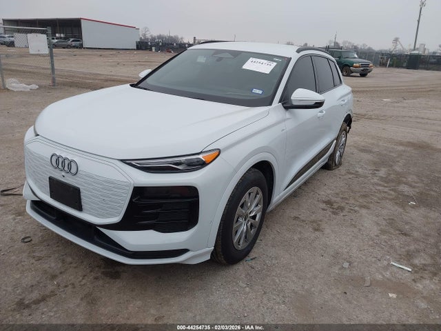 2025 AUDI Q6 E-TRON WA172BGF9SA028756 Photo 1