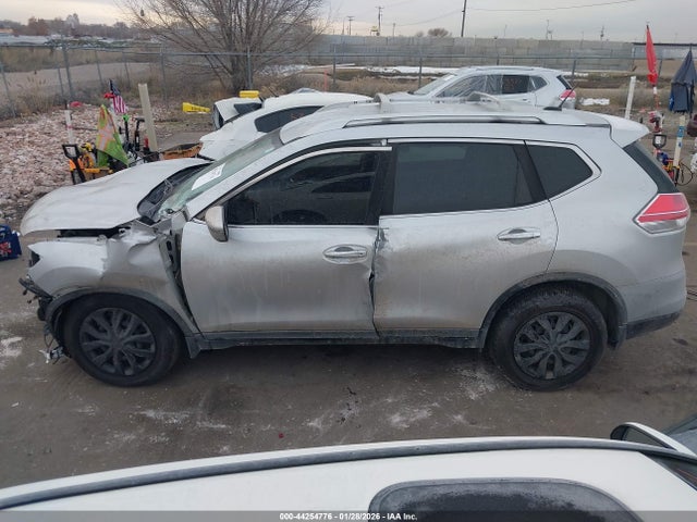 KNMAT2MV6GP662311 Nissan ROGUE S