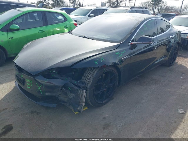 Продажа на аукционе авто 2016 Tesla Model S 60/70/75/85, vin: 5YJSA1E19GF152450, номер лота: 44254823