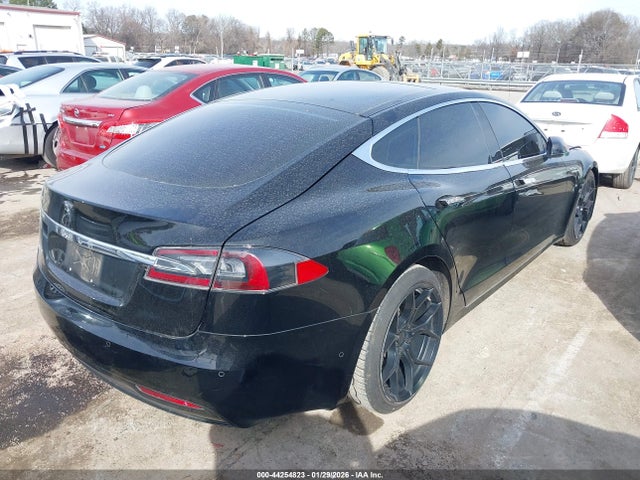 Продажа на аукционе авто 2016 Tesla Model S 60/70/75/85, vin: 5YJSA1E19GF152450, номер лота: 44254823