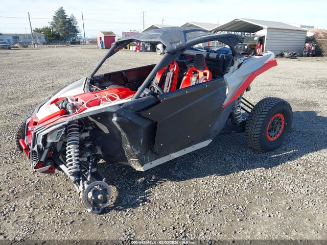 2022 CAN-AM MAVERICK X3 3JBVVAV22NE000056 Photo 1