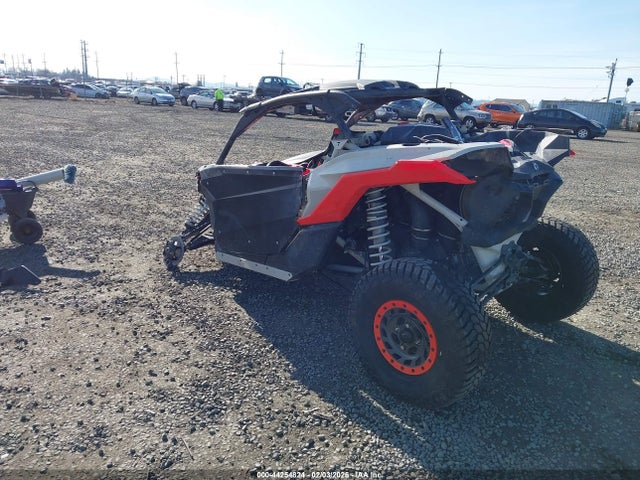 2022 CAN-AM MAVERICK X3 3JBVVAV22NE000056 Photo 2