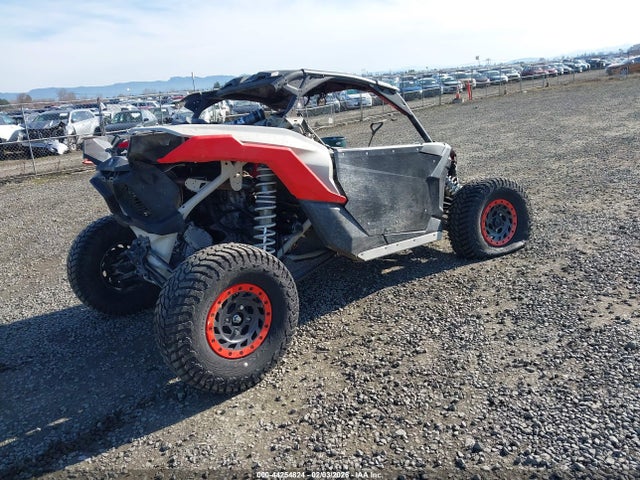 2022 CAN-AM MAVERICK X3 3JBVVAV22NE000056 Photo 3