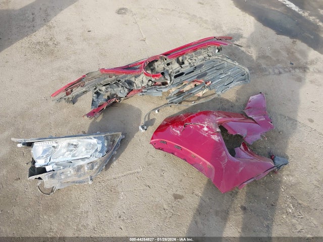 2T3H1RFV4KW022007 Toyota RAV4 LE