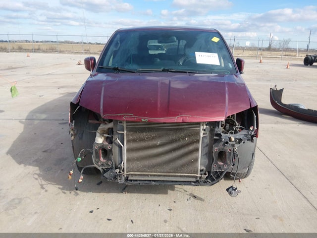 2C4RDGEG5KR579134 Dodge Grand Caravan Gt