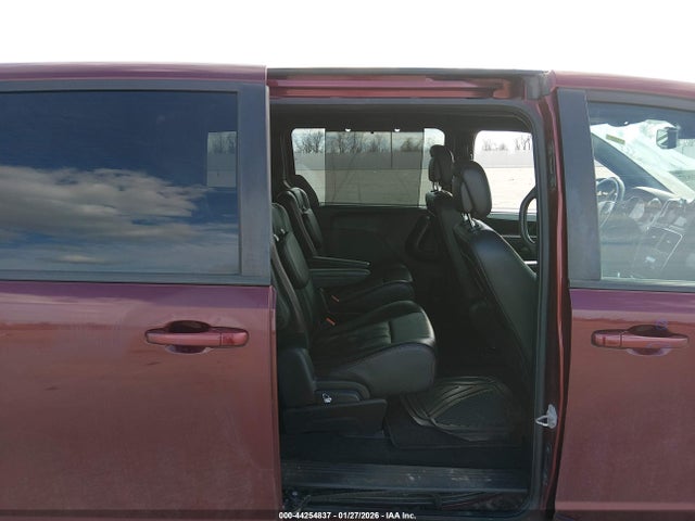2C4RDGEG5KR579134 Dodge Grand Caravan Gt