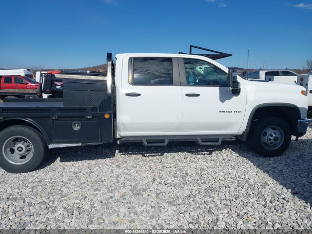44254843 :رقم المزاد ، 1GB4YSEY0NF334302 vin ، 2022 Chevrolet Silverado 3500hd Chassis Work Truck مزاد بيع