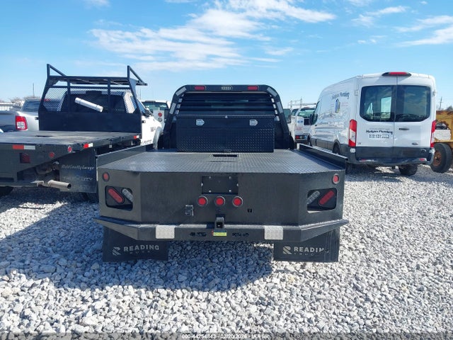 44254843 :رقم المزاد ، 1GB4YSEY0NF334302 vin ، 2022 Chevrolet Silverado 3500hd Chassis Work Truck مزاد بيع