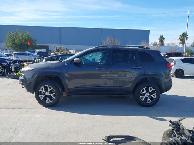 1C4PJMBS0FW704738 Jeep Cherokee Trailhawk