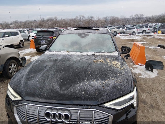 2019 AUDI E-TRON WA1VAAGEXKB012605 Photo 5
