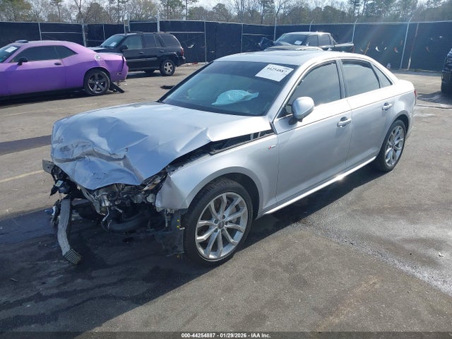 44254887 :رقم المزاد ، WAUDNAF42KA006833 vin ، 2019 Audi A4 45 Premium مزاد بيع