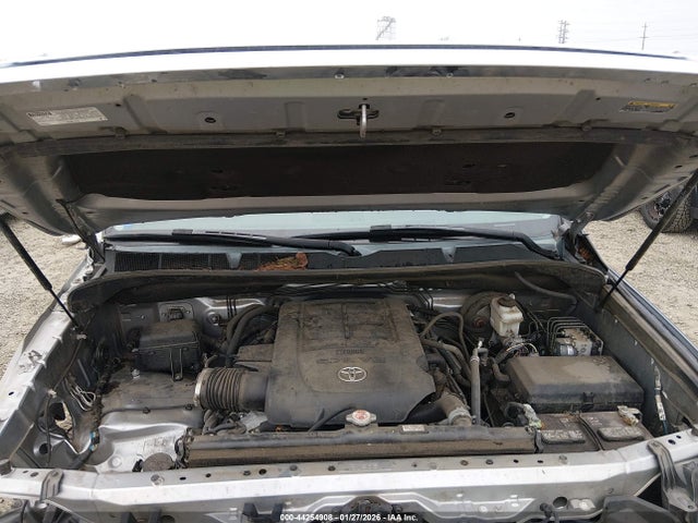 5TFHY5F18MX031938 Toyota Tundra Limited