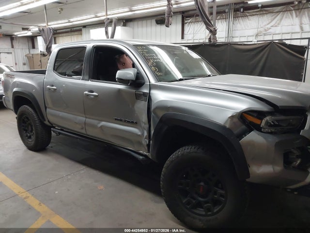 3TMAZ5CNXNM162124 Toyota Tacoma Trd Off Road