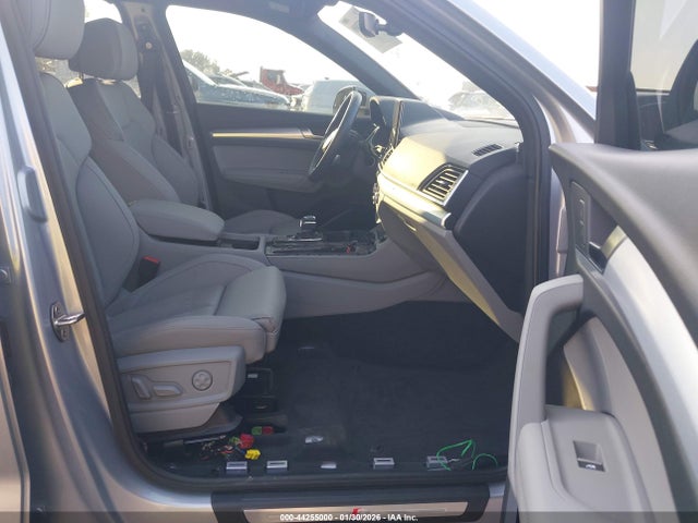 2025 AUDI Q5 WA1EAAFY7S2038445 Photo 4