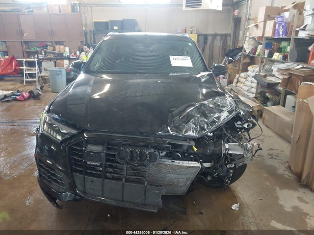 44255005 :رقم المزاد ، WA1VXBF72ND007804 vin ، 2022 Audi Q7 Prestige 55 Tfsi Quattro Tiptronic مزاد بيع