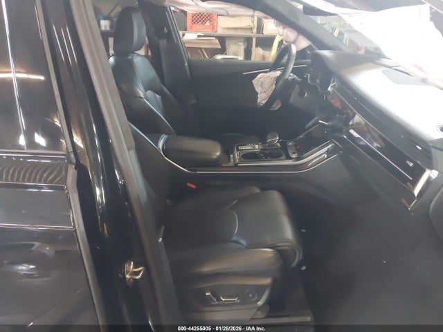 2022 AUDI Q7 WA1VXBF72ND007804 Photo 4