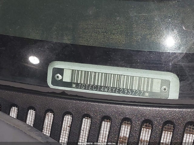 44255016 :رقم المزاد ، 1GTEC14W8YE293727 vin ، 2000 Gmc Sierra 1500 Sl مزاد بيع