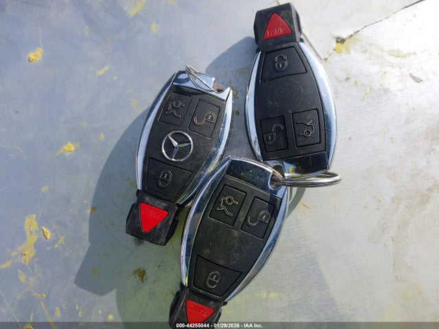 2010 MERCEDES-BENZ C-CLASS WDDGF8BBXAF435199 Photo 10