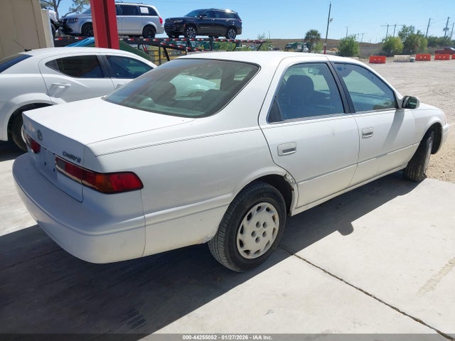 1999 TOYOTA CAMRY 4T1BG22K2XU421831 Photo 3