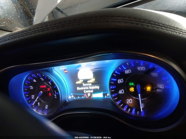 2017 Chrysler 300 Limited Awd მანქანა იყიდება აუქციონზე, vin: 2C3CCARG9HH541876, აუქციონის ნომერი: 44255060