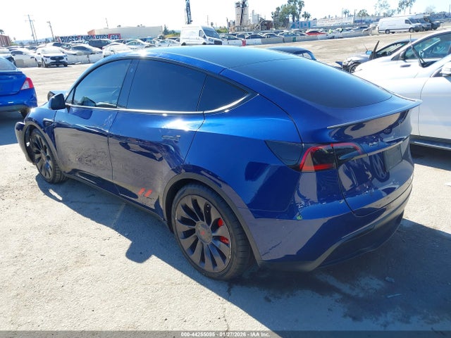 2023 TESLA MODEL Y 7SAYGDEF7PF743515 Photo 2