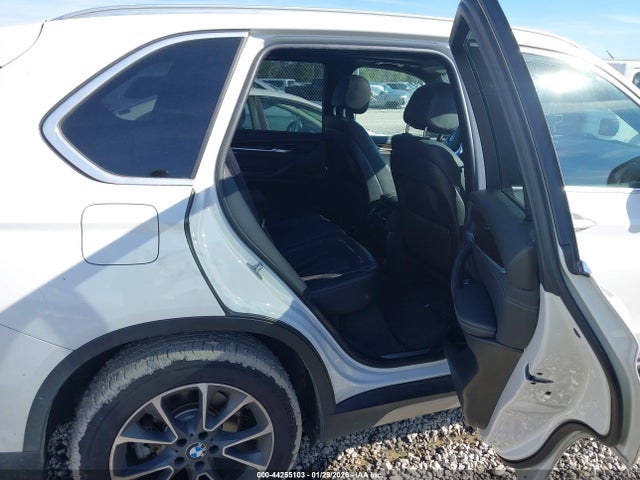 2017 BMW X5 5UXKR2C38H0U24813 Photo 7