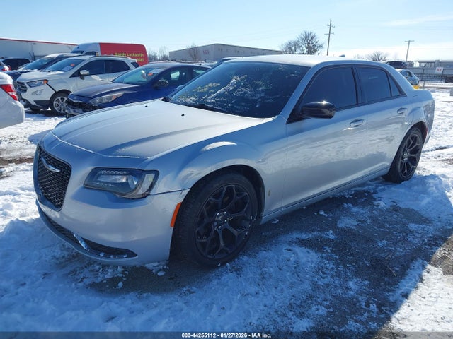 2019 Chrysler 300 Touring მანქანა იყიდება აუქციონზე, vin: 2C3CCAAG5KH581035, აუქციონის ნომერი: 44255112
