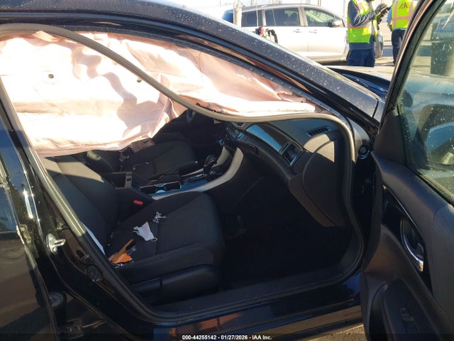 1HGCR2F3XHA124168 Honda ACCORD LX