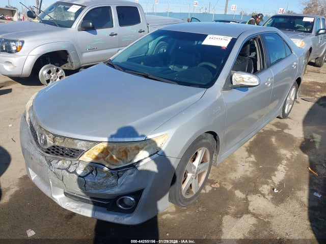 Toyota CAMRY SE 2014 4T1BF1FKXEU838134 Image 2