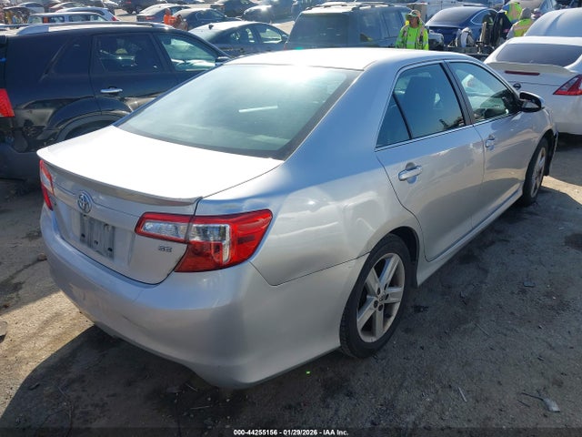 Toyota CAMRY SE 2014 4T1BF1FKXEU838134 Image 4
