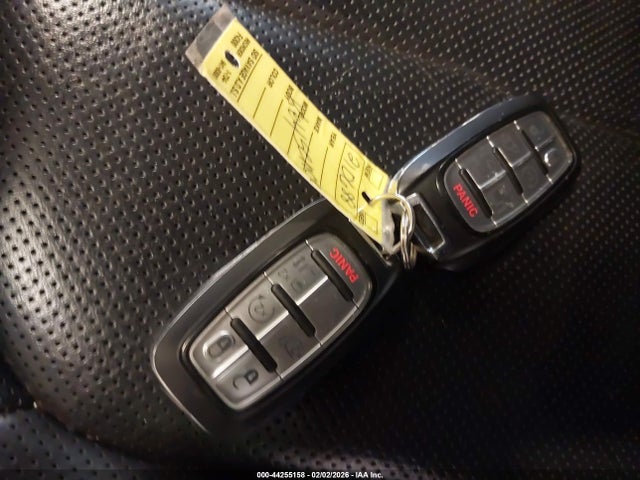 2021 Chrysler Pacifica Hybrid Limited მანქანა იყიდება აუქციონზე, vin: 2C4RC1S70MR590338, აუქციონის ნომერი: 44255158