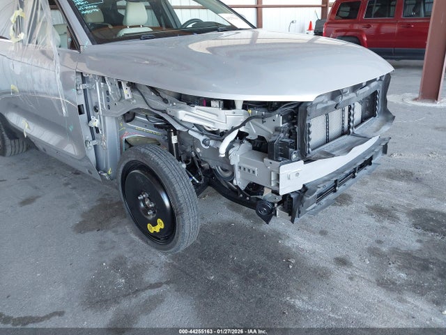 2024 VOLVO XC40 YV4L12UF6R2204563 Photo 5