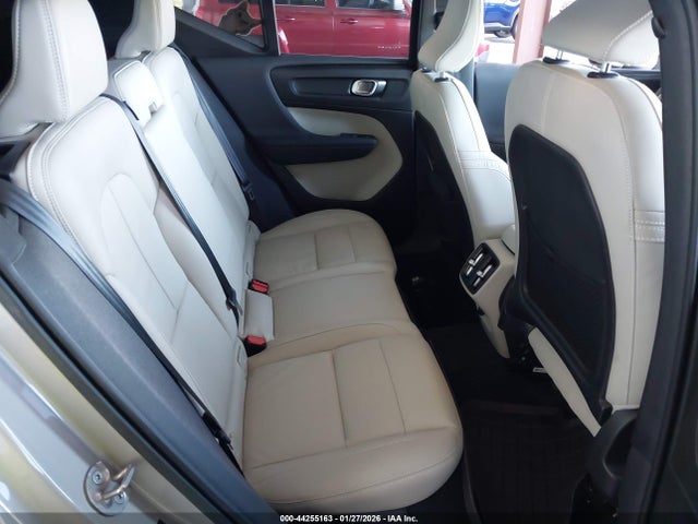 2024 VOLVO XC40 YV4L12UF6R2204563 Photo 7