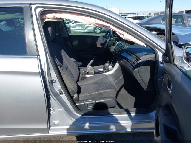 1HGCR2F72HA258773 Honda ACCORD EX