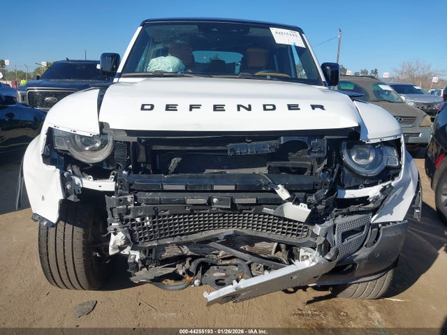 SALEJ7EX7R2343223 Land Rover Defender 110 P300