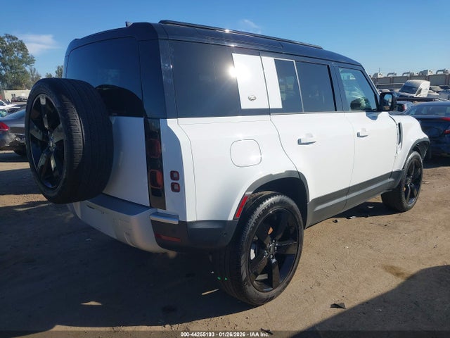 SALEJ7EX7R2343223 Land Rover Defender 110 P300