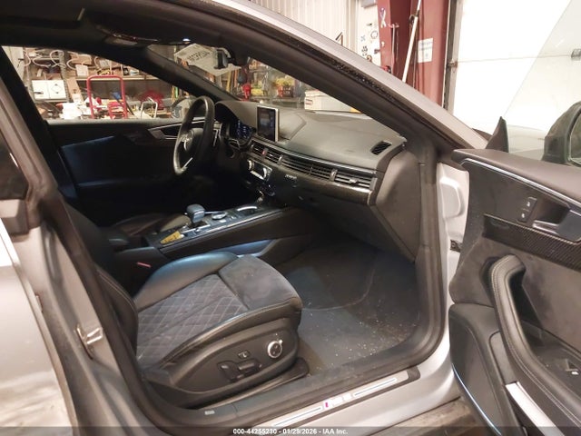 2019 AUDI RS 5 WUABWCF53KA906560 Photo 4