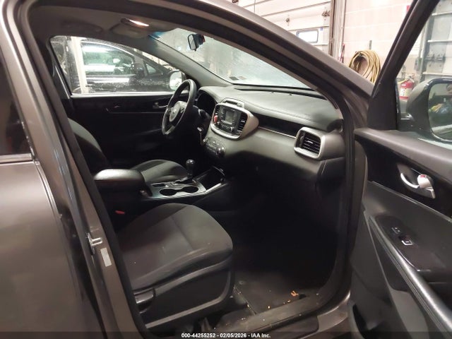 Продаж на аукціоні авто 2017 Kia Sorento 2.4l Lx, vin: 5XYPG4A38HG214413, номер лоту: 44255252